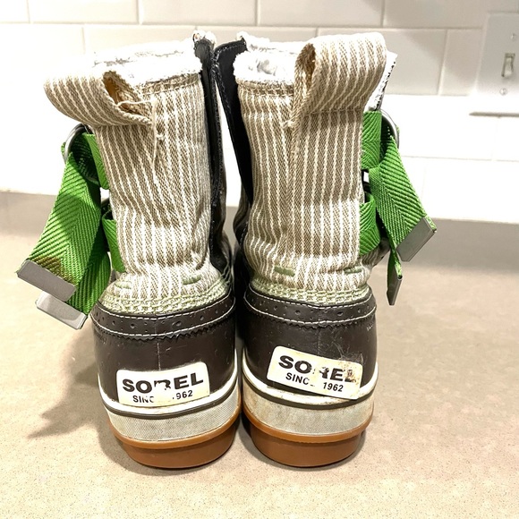 Sorel rain boots size 10 - Picture 6 of 7